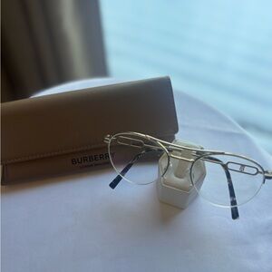 Burberry women’s aviator in gold